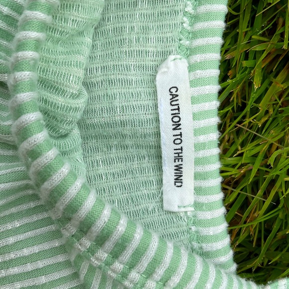 Green/White Jumper! - Picture 3 of 3